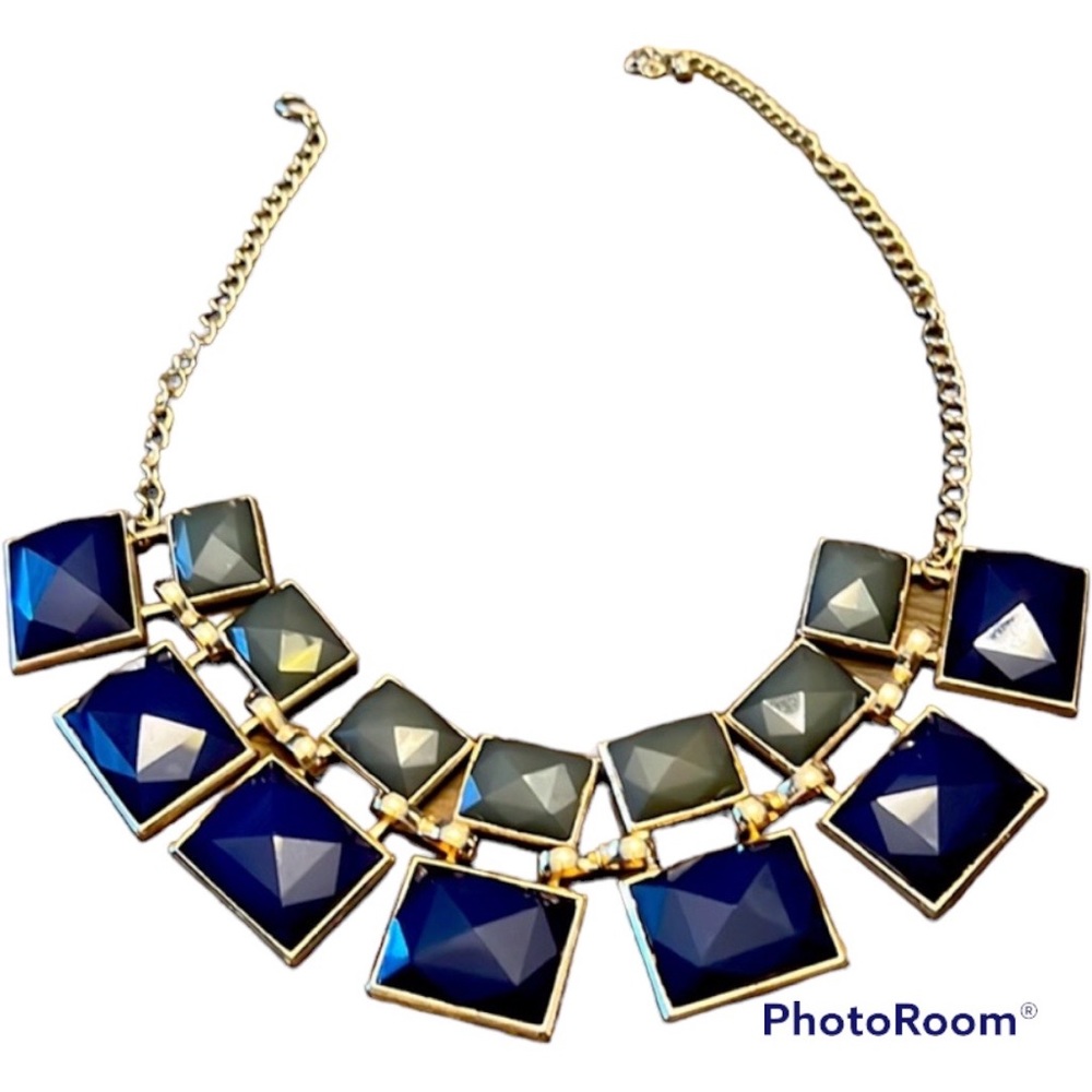 Golden Stella Statement necklace - Picture 1 of 1